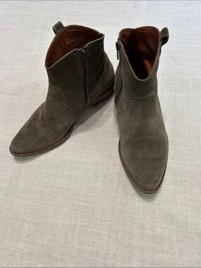 Madewell Barnwood Boot Women's 8 Olive Suede Heeled Western Zip Ankle Booties